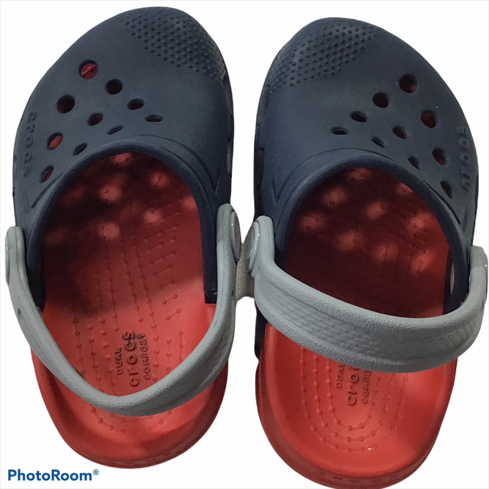 Crocs Kids Blue and Red Dual Comfort Size 6